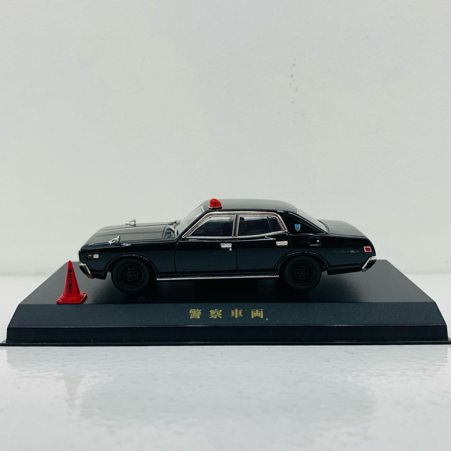 【中古】 330 グロリア 後期型 覆面パトロールカー’77