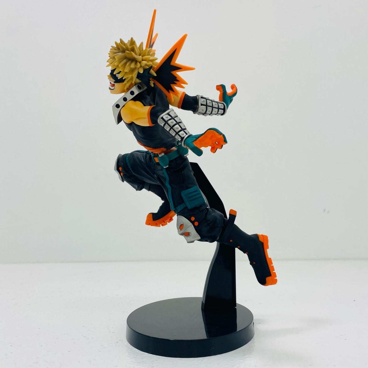 【中古】 '爆豪勝己「僕のヒーローアカデミア」KINGOFARTIST-KATSUKIBAKUGO-'【フィギュア】