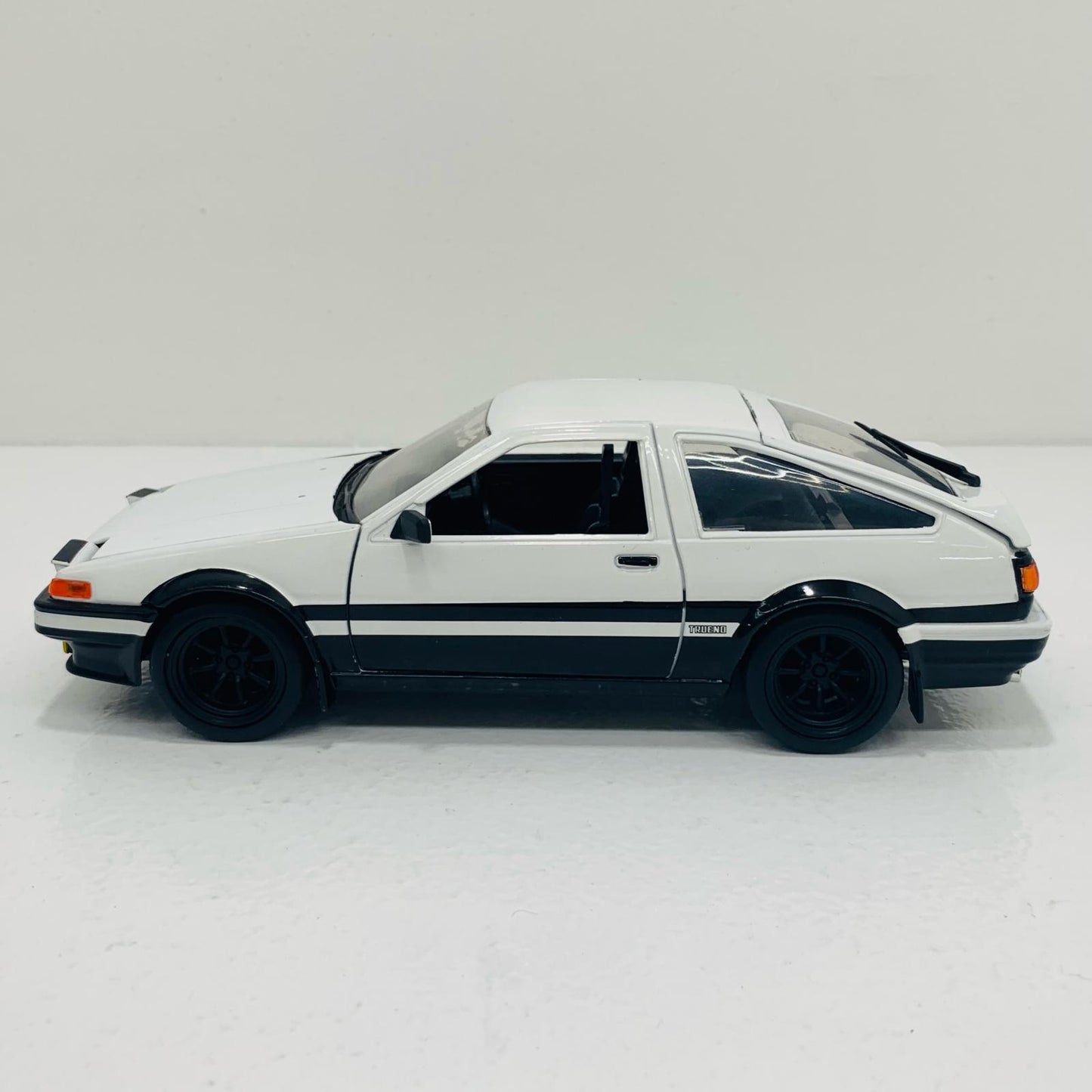 【中古】 トヨタ トレノ AE-86 1/24 頭文字D