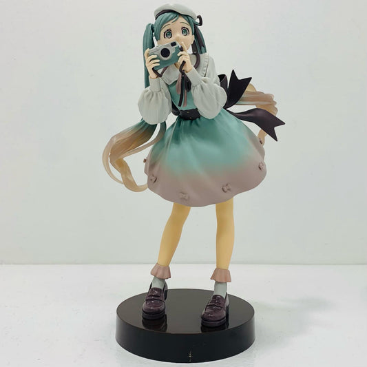 【中古】 '初音ミク-カメラ-HolidayMemories「初音ミク」'【フィギュア】