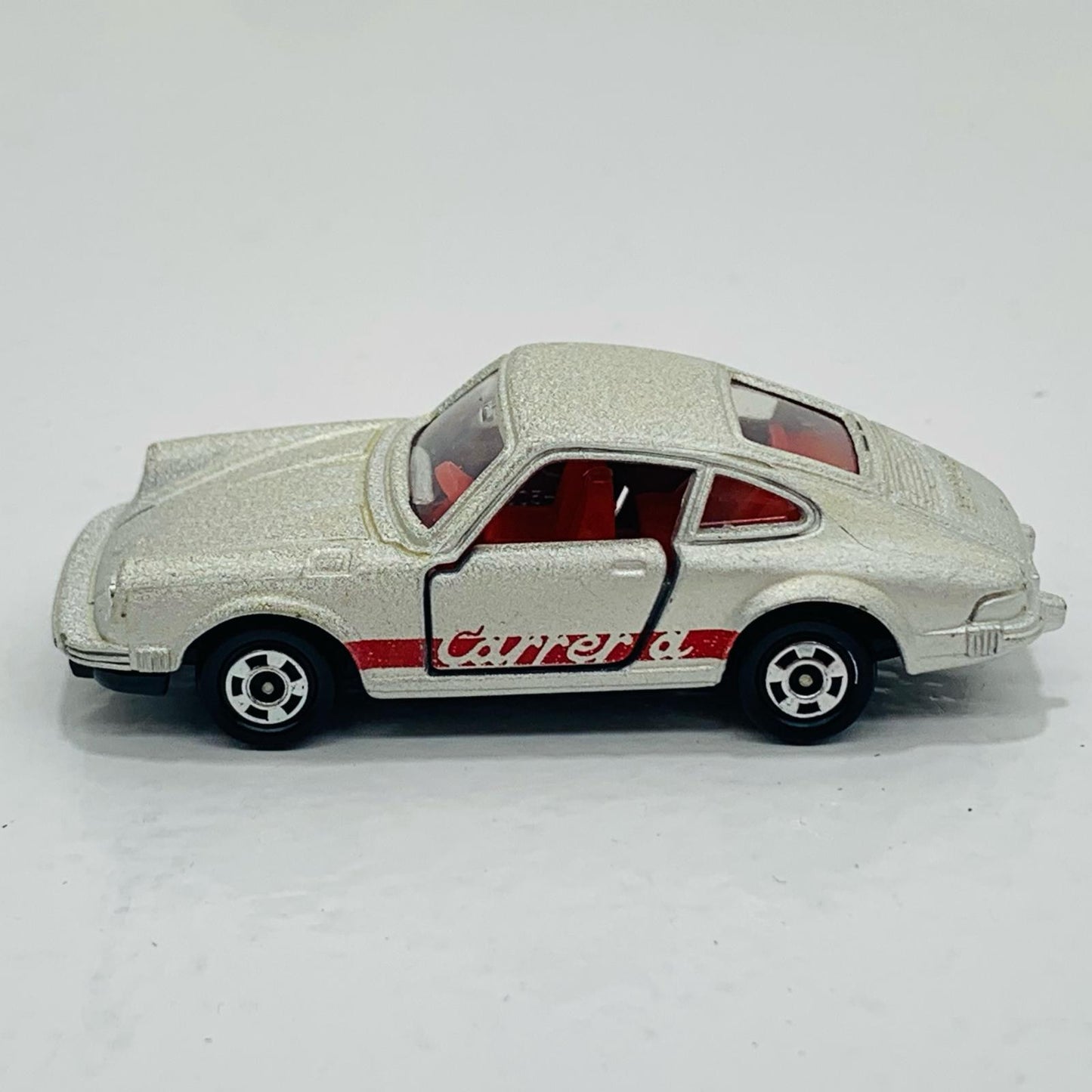【中古】 ポルシェ 911S(ちりめん加工 シルバー) トミカ(