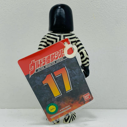 【中古】 三面怪人 ダダ(A) ウルトラ怪獣シリーズ 17【フィギュア】