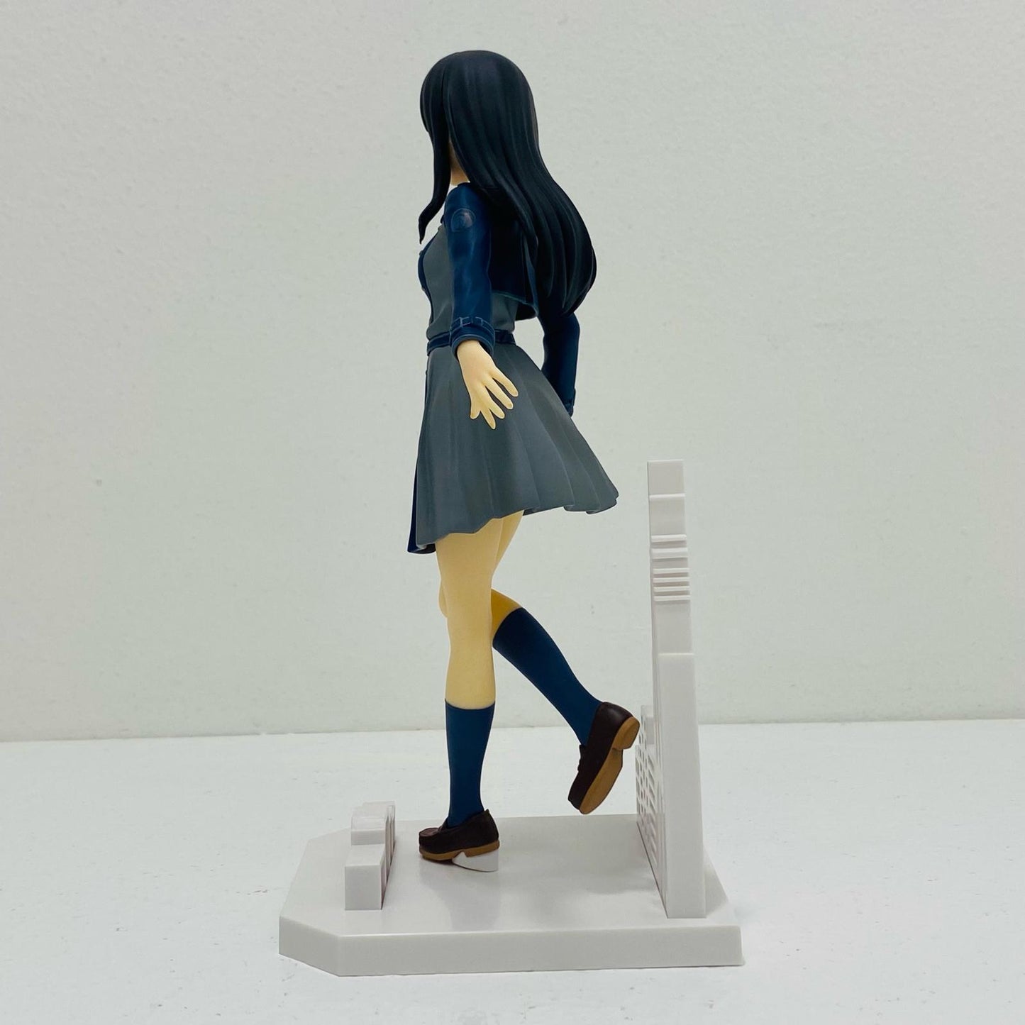 【中古】 '井ノ上たきな「リコリス・リコイル」Luminasta“井ノ上たきな”'【フィギュア】