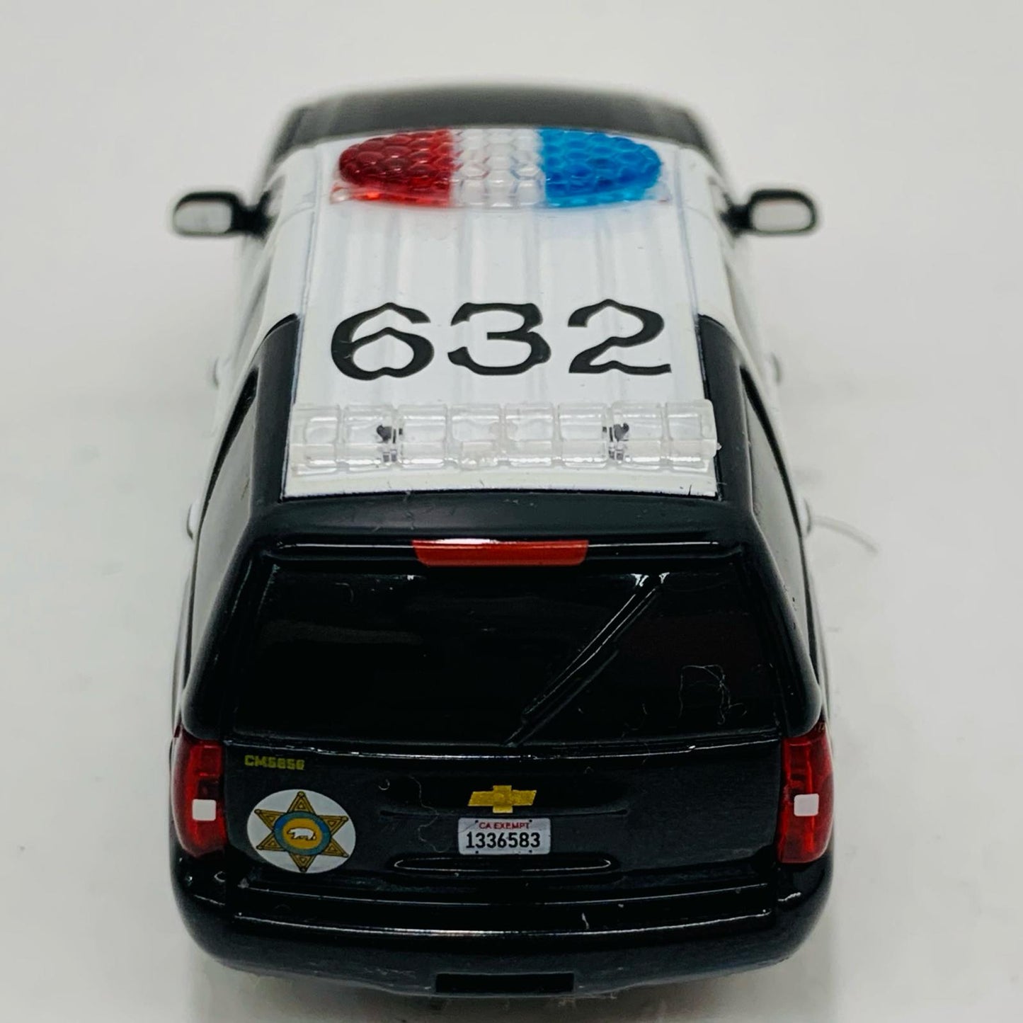 【中古】 596 Chevrolet Tahoe LACSD 1/64 ミニカー ミニカー