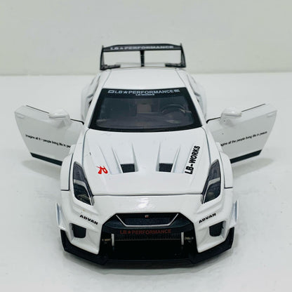 【中古】 R35 LB-WORKS GT-R 1/32 プルバックミニカー