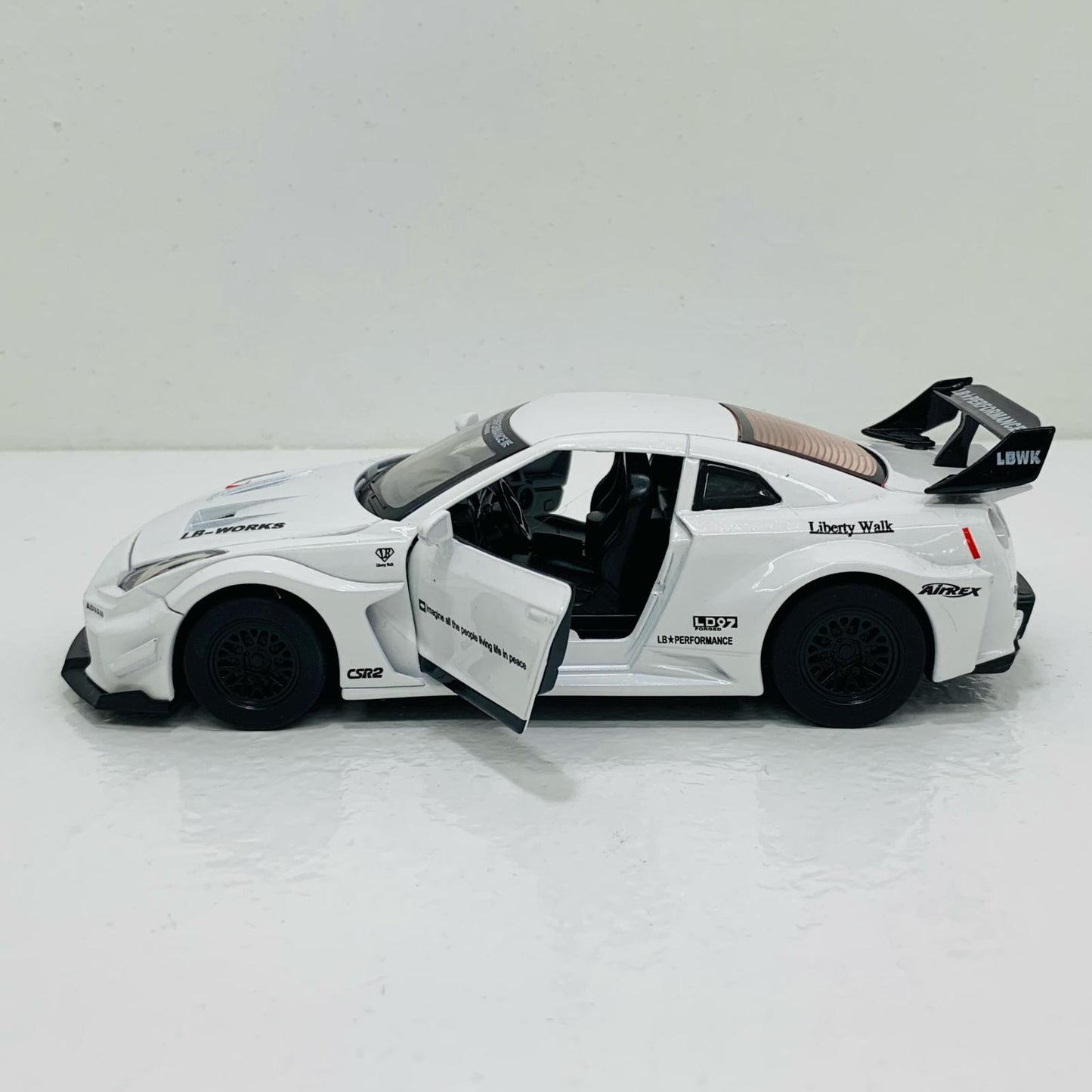 【中古】 R35 LB-WORKS GT-R 1/32 プルバックミニカー