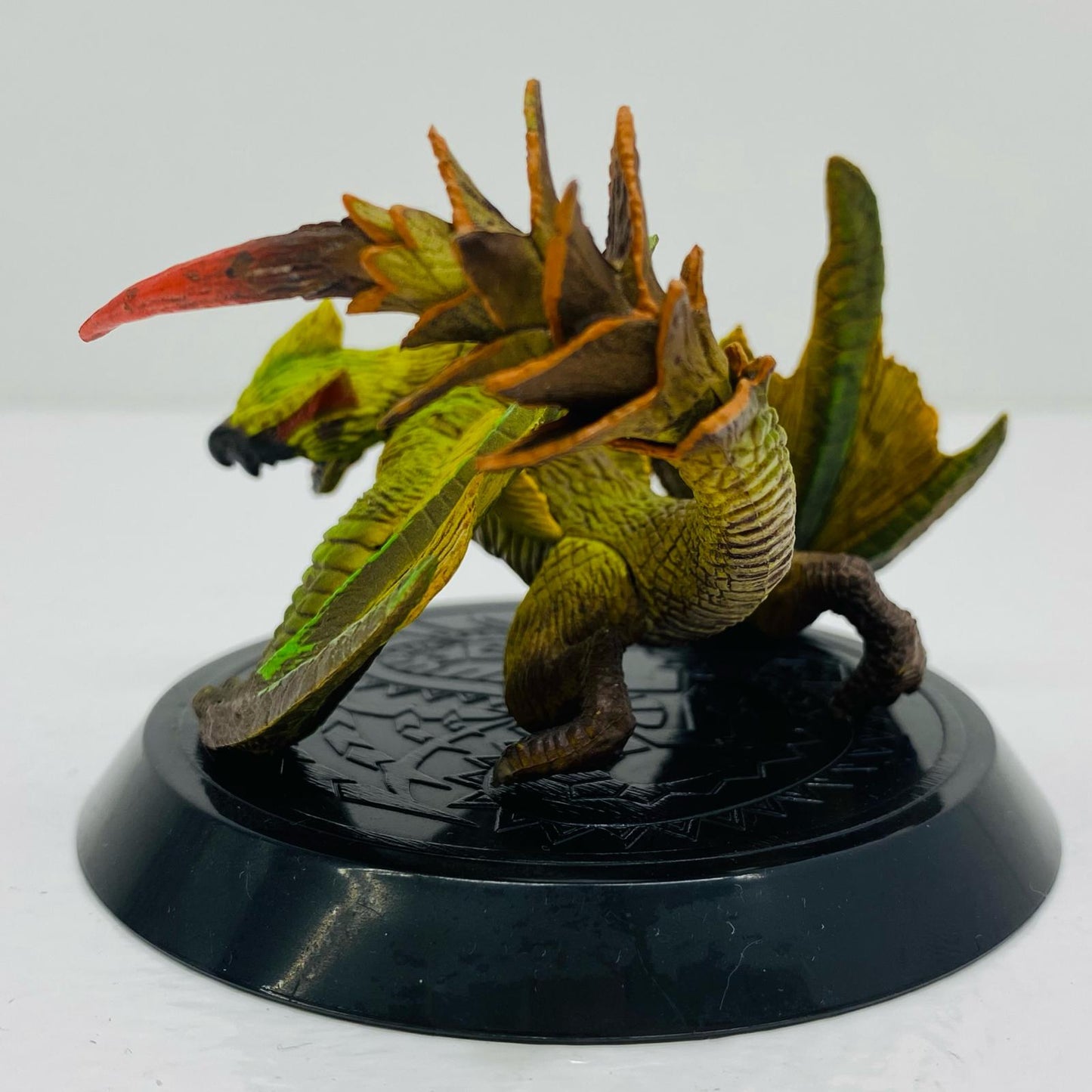 【中古】 ナルガクルガ亜種(怒り状態) カプコンフィギュア【フィギュア】