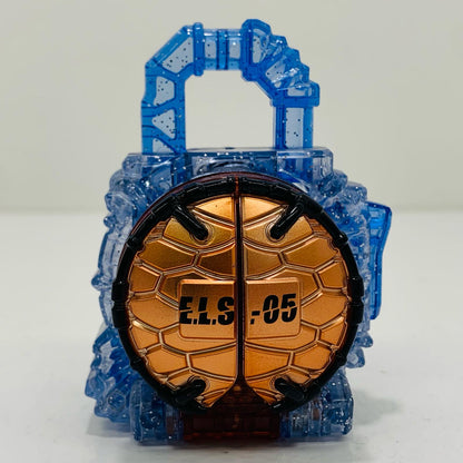 【中古】 'DXマツボックリエナジーロックシード「劇場版仮面ライダー鎧武サッカー大決戦!黄金の果実争奪杯!」プレミアムバンダイ限定'