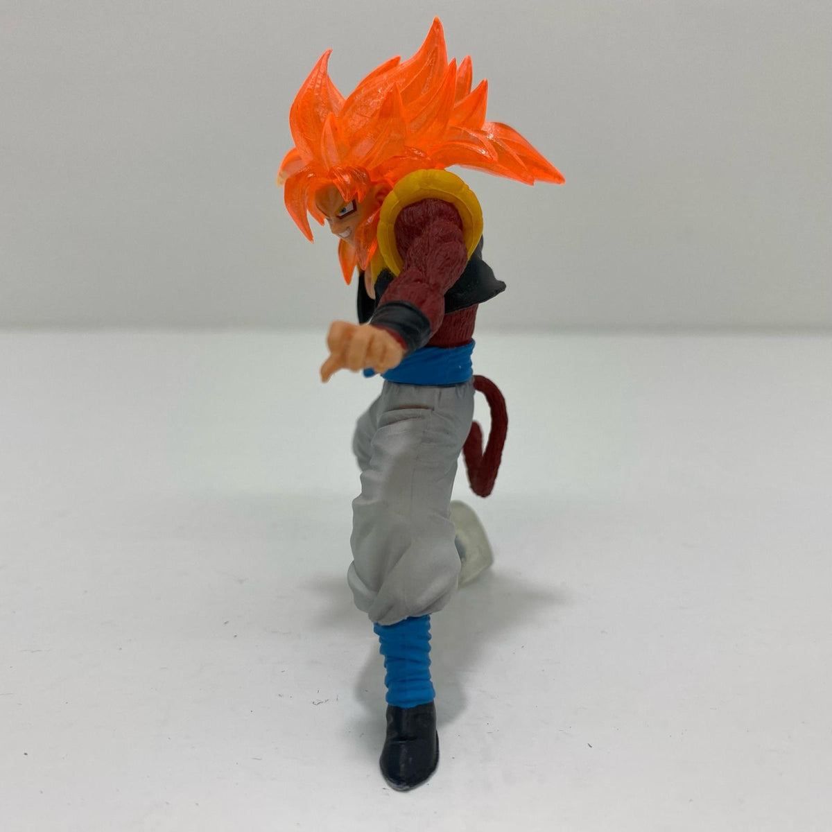 フィギュア 超サイヤ人4ゴジータ HGドラゴンボール04 GT編 超サイヤ人4ゴジータ HGドラゴンボール04 GT編【フィギュア】【飾磨店】