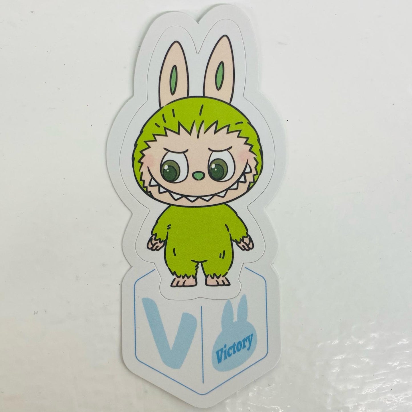 【中古】 V 「POPMART THE MONSTER PIN FOR LOVE シリーズ ぬいぐるみペンダント