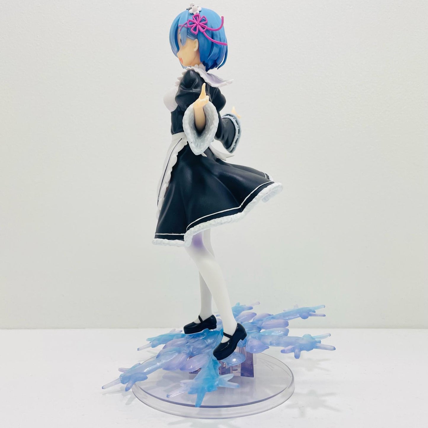 [Used] Rem "Re:Zero - Starting Life in Another World" AMP Rem Figure ~Winter Maid image ver.~ [Figure]