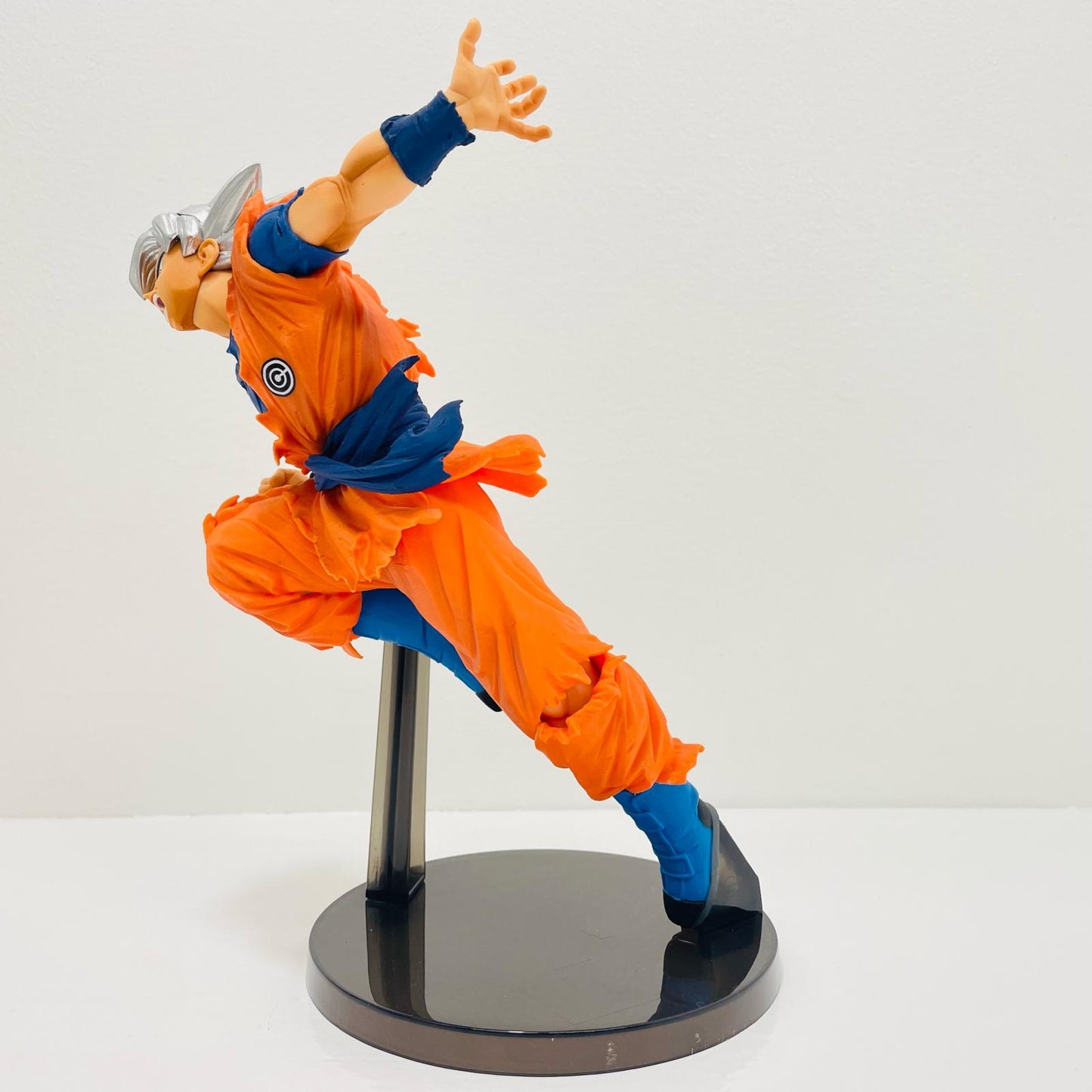 [Used] Son Goku (Ultra Instinct) "Super Dragon Ball Heroes" Chozetsu Gikou Vol. 4 [Figure]