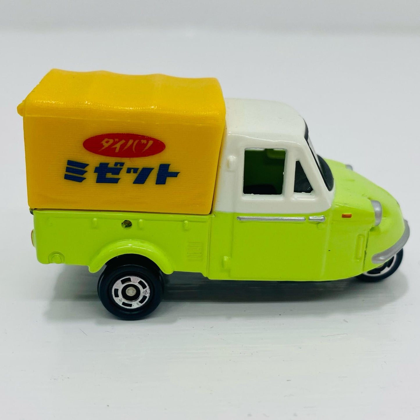 【Used】 1/50 Daihatsu Midget (Light Green x Yellow) "Tomica Classic Car Selection" Toys Dream Project Limited