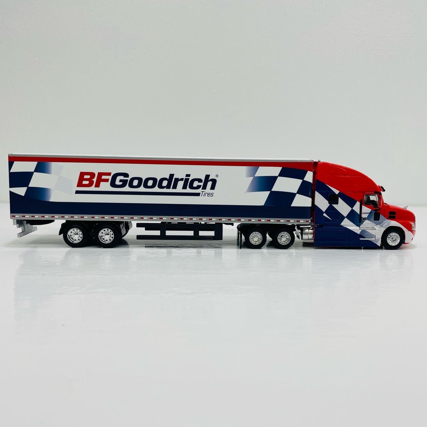 [Used] 1/64 2019 Mack Anthem 18 Wheeler Tractor-Trailer -