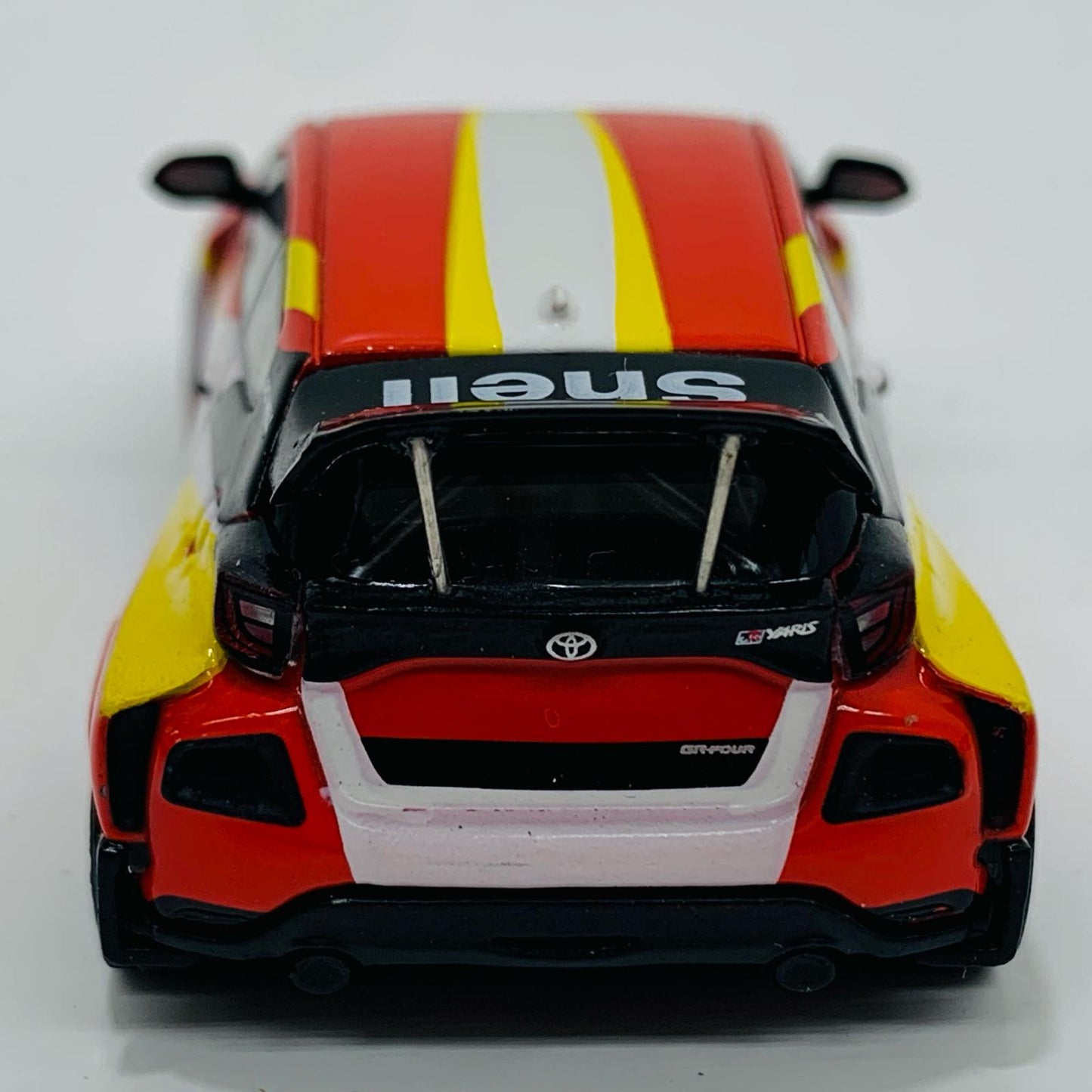 1/64 SHELL TOYOTA PANDEM GR YARIS