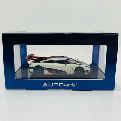 1/64 Koenigsegg One:1 (White x Carbon Black x Red) "AUTOART Composite Model Series"