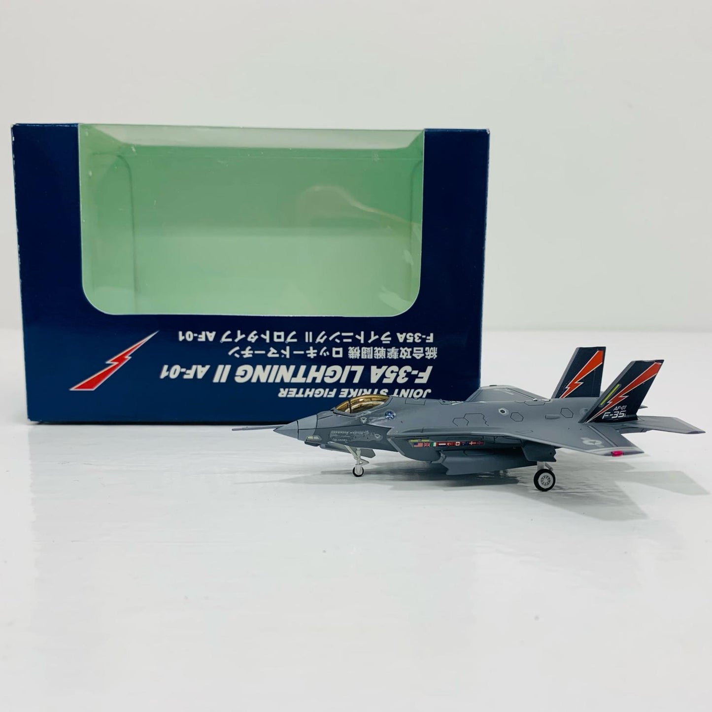 [Used] 1/144 F-35A Lightning II Prototype AF-01 Pre-Painted Finished Product "1/144 Skywave Series Pre-Painted Finished Product"