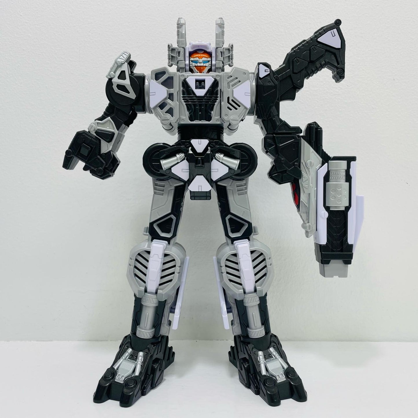 DX Gabarion Trigger "Super Space Sheriff Gavan Infinity" [Figure]