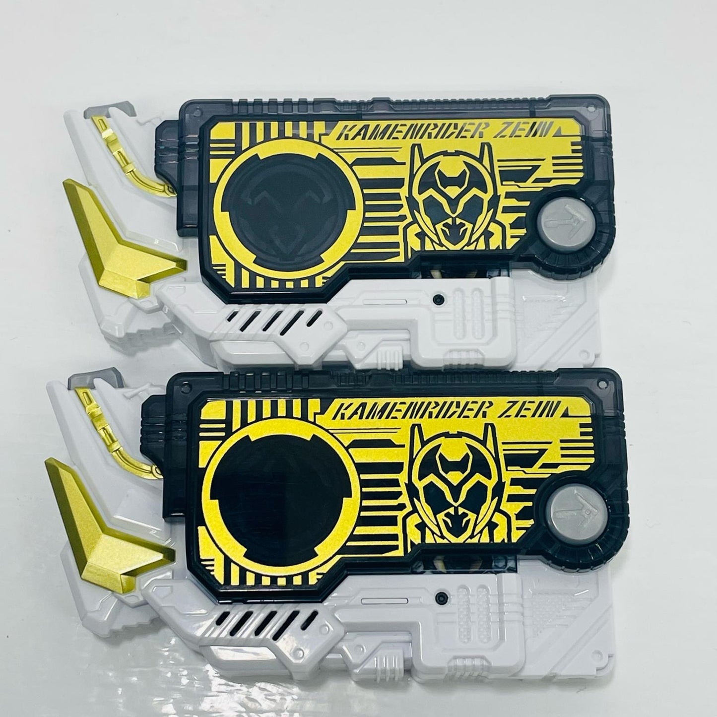 変身ベルトPREMIUMDXゼインドライバー「仮面ライダーアウトサイダーズ」プレミアムバンダイ限定