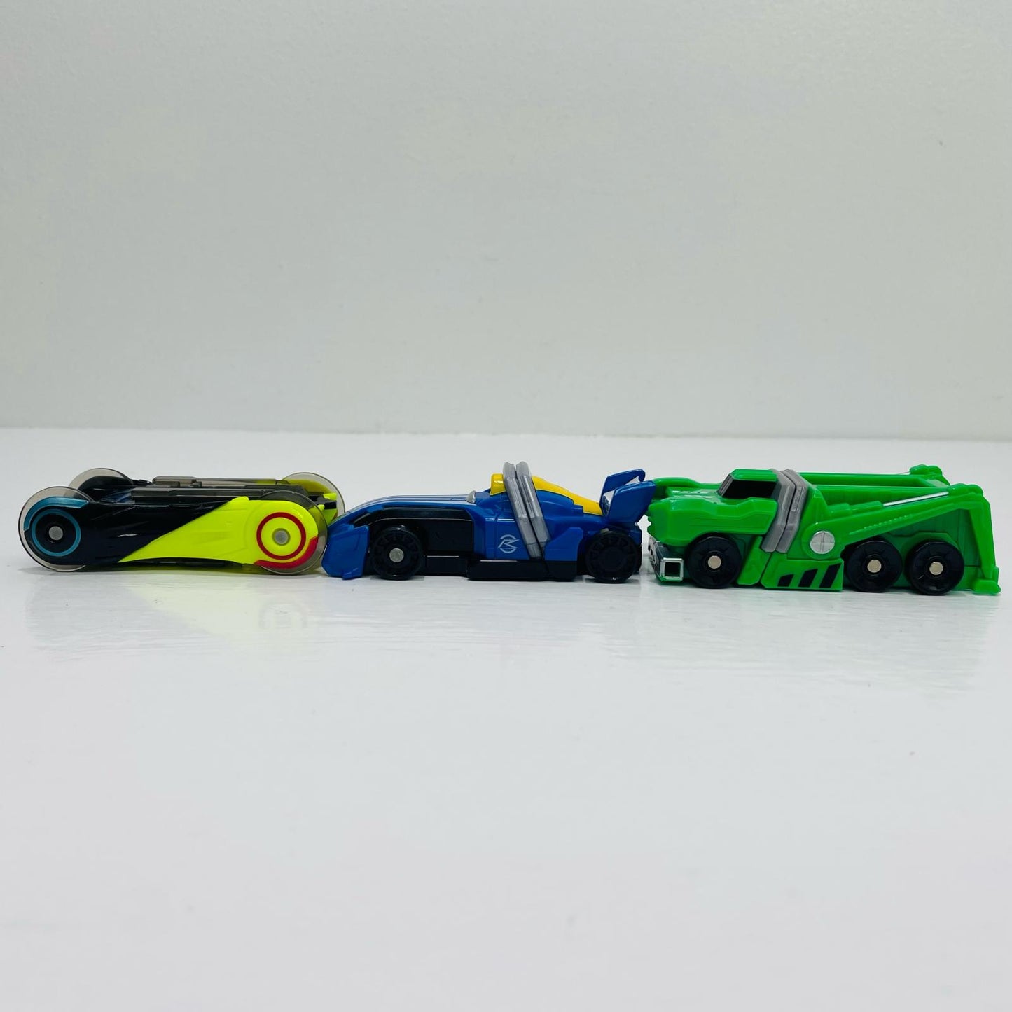 DX Shift Car Holder "Kamen Rider Drive"