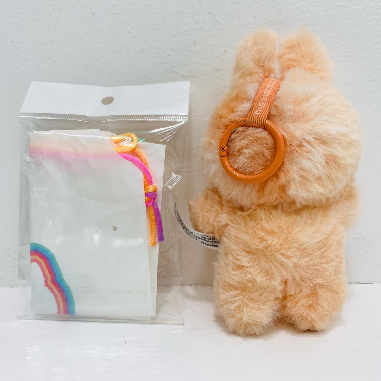 HAPPINESS「THE MONSTERS Big into Energy シリーズ ぬいぐるみペンダント」POPMART