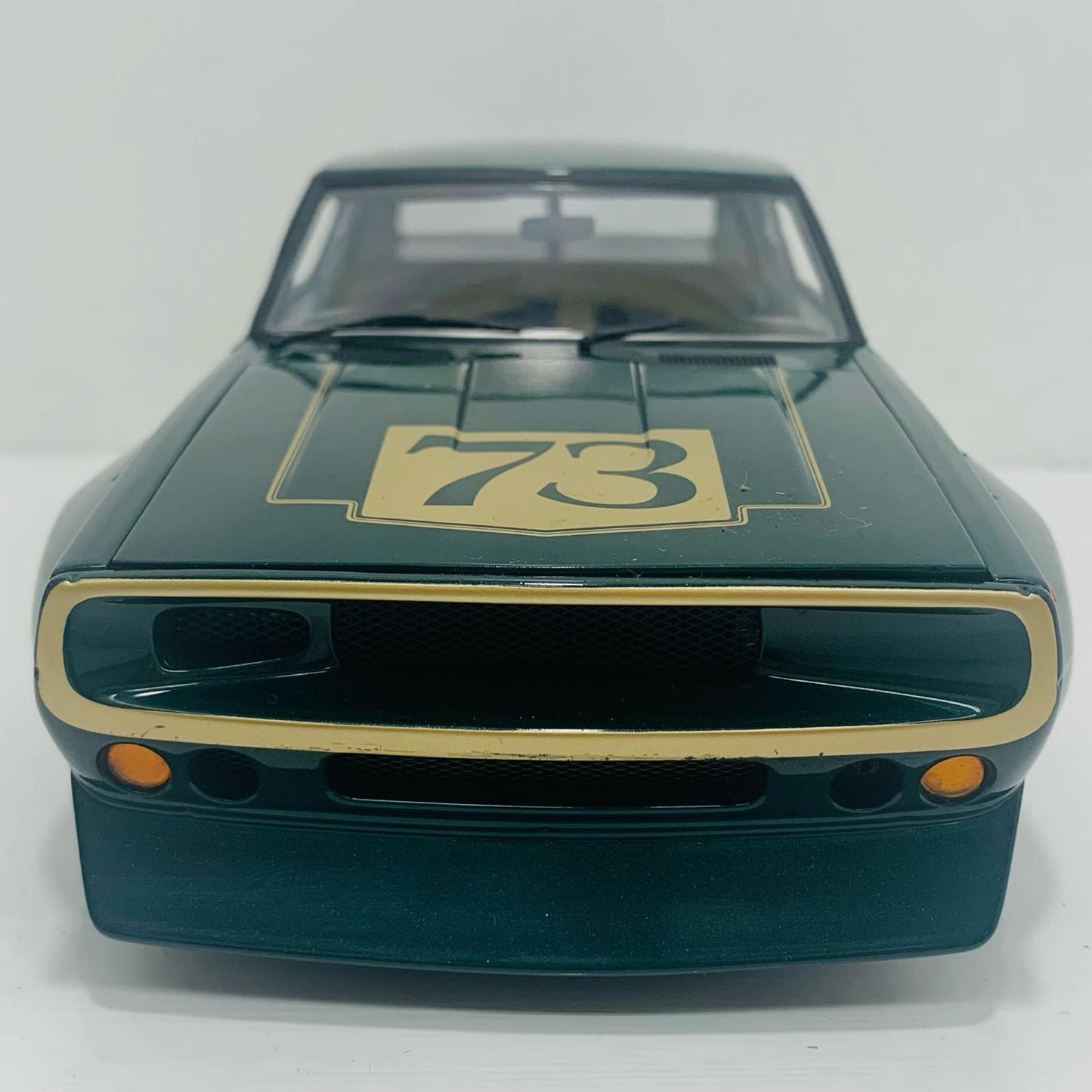 1/18 NISSAN SKYLINE 2000 GT-R KPGC110 #73(グリーン×ゴールド)