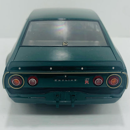 1/18 NISSAN SKYLINE 2000 GT-R KPGC110 #73(グリーン×ゴールド)