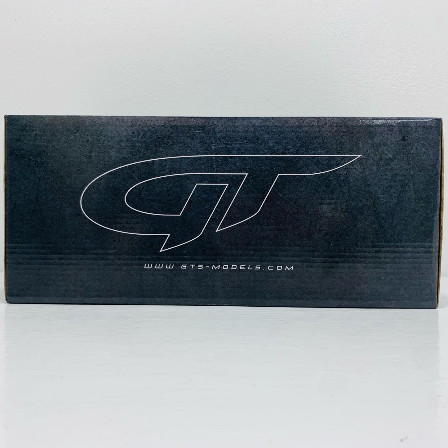 1/18 プライア デザイン PD750WB 日産 GT-R(パールホワイト)