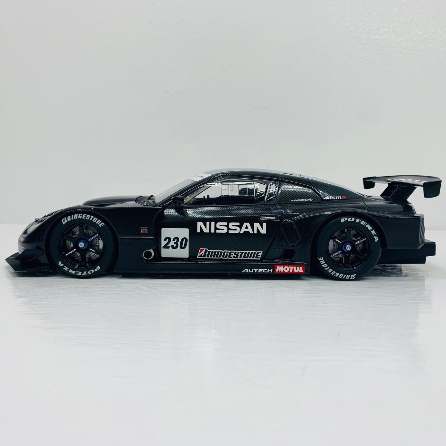 おもちゃ・玩具 1/18 GT-R TEST CAR SUPER GT 2008 BRIDGESTONE #230(ブラック) その他TOY【飾磨店】