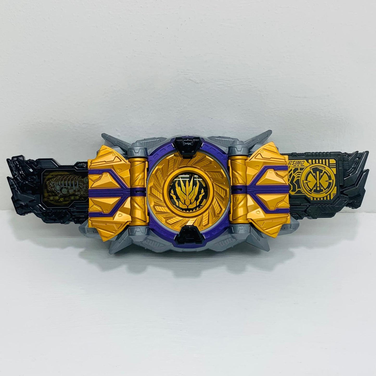 おもちゃ・玩具 変身ベルトDXザイアサウザンドライバー「仮面ライダーゼロワン」【飾磨店】