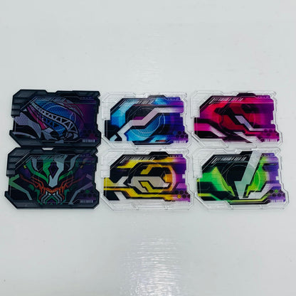 フィギュア [初期不良品/初回特典付き]PREMIUMDXメモリアルレーザーレイズライザー「仮面ライダーギーツ」プレミアムバンダイ限定【フィギュア】【飾磨店】