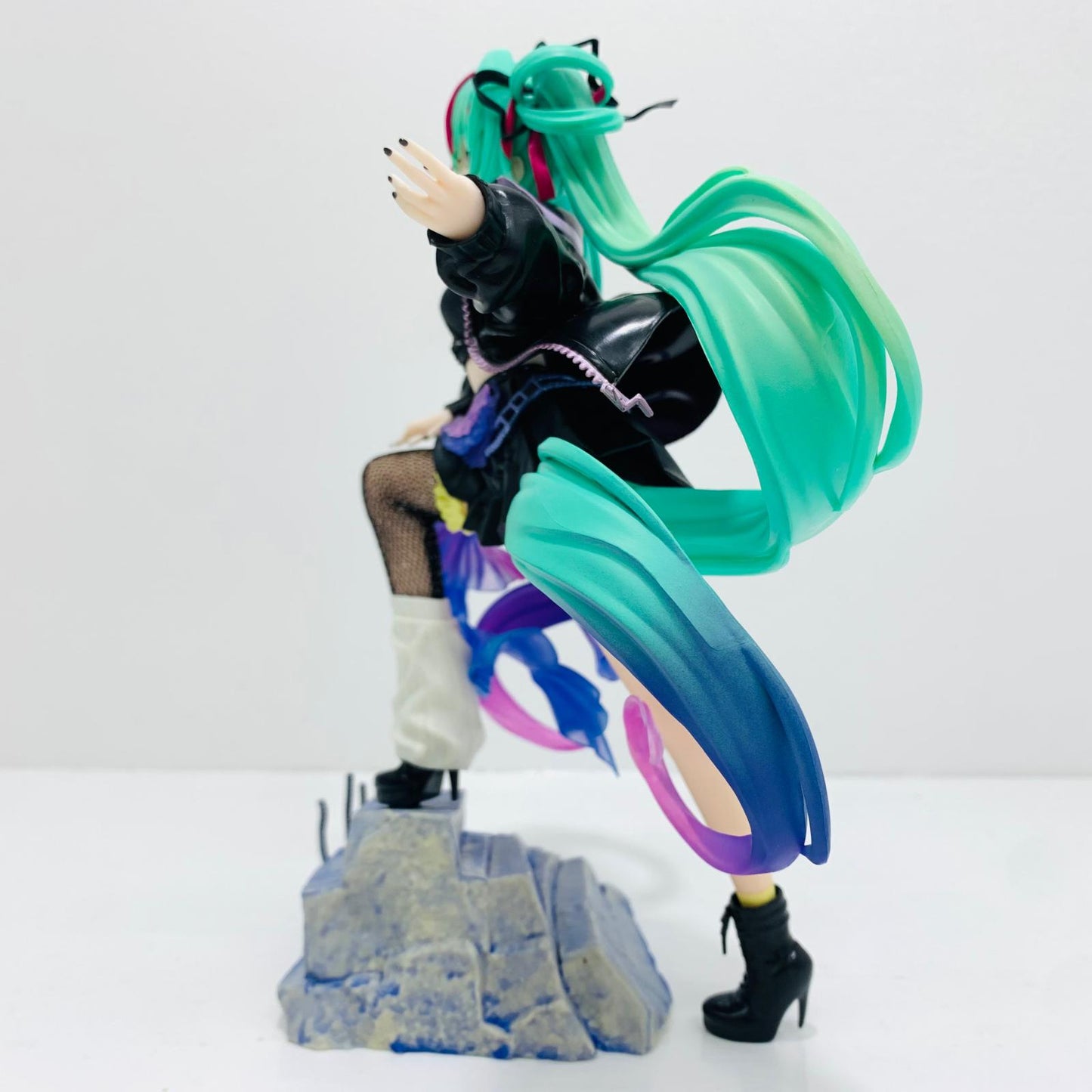 フィギュア 初音ミク-Punk!-FIGURIZMα「初音ミクシリーズ」【フィギュア】【飾磨店】