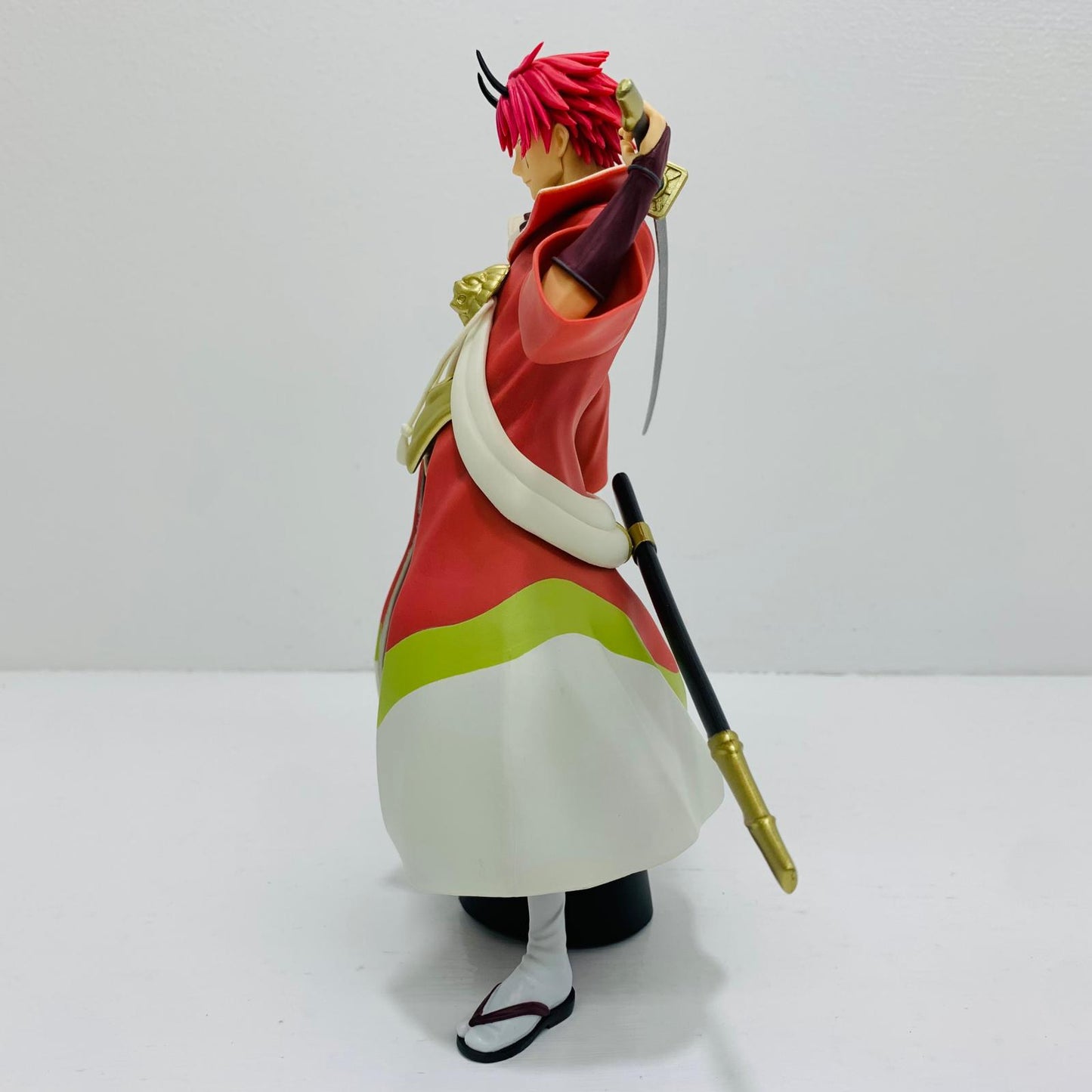 フィギュア ベニマル「転生したらスライムだった件」フィギュア紅の戦士ベニマル【フィギュア】【飾磨店】