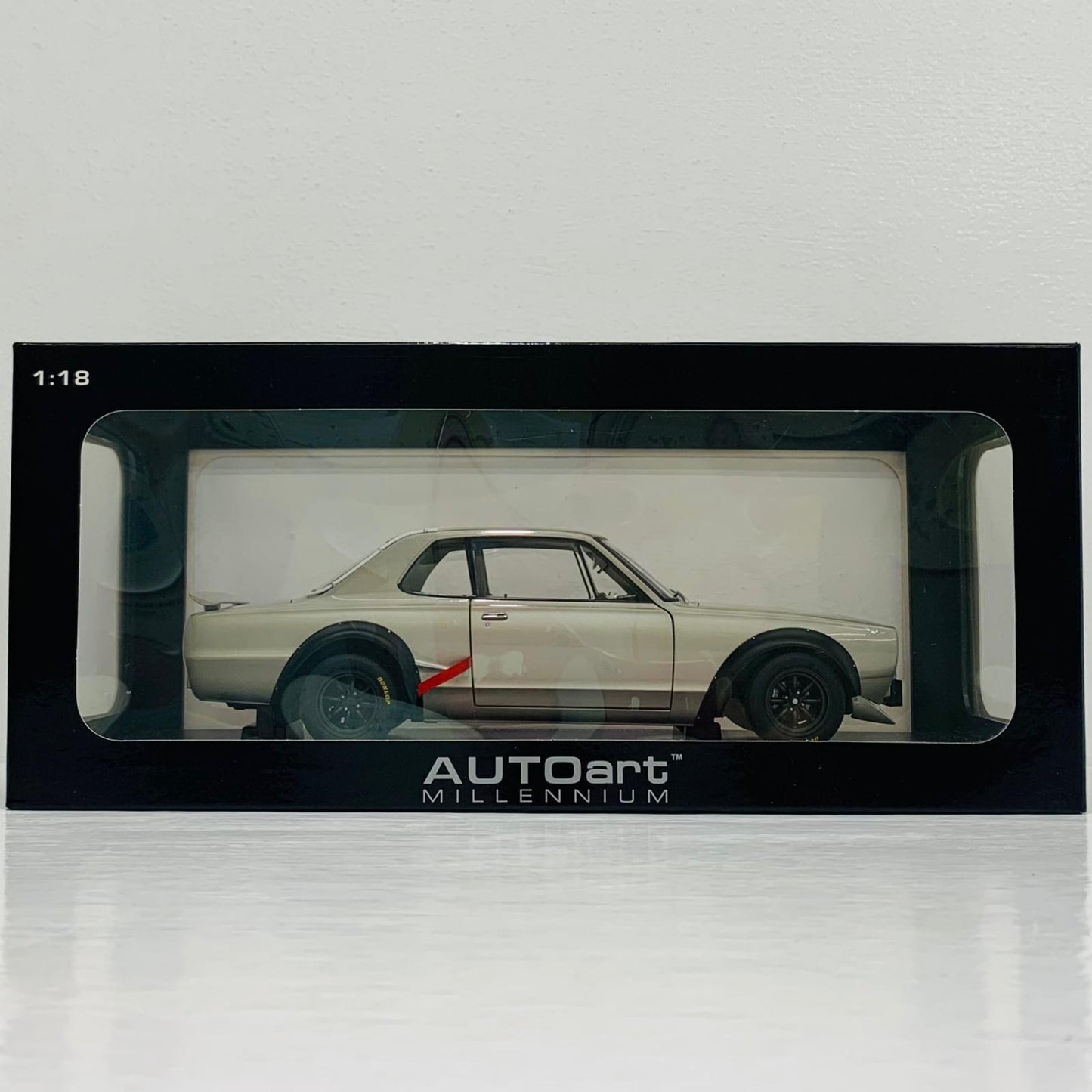 おもちゃ・玩具 1/18 日産 スカイライン GT-R KPGC10 レーシング 1972 (シルバー) 「オートアート・コンポジットモデルシリーズ」 その他TOY【飾磨店】