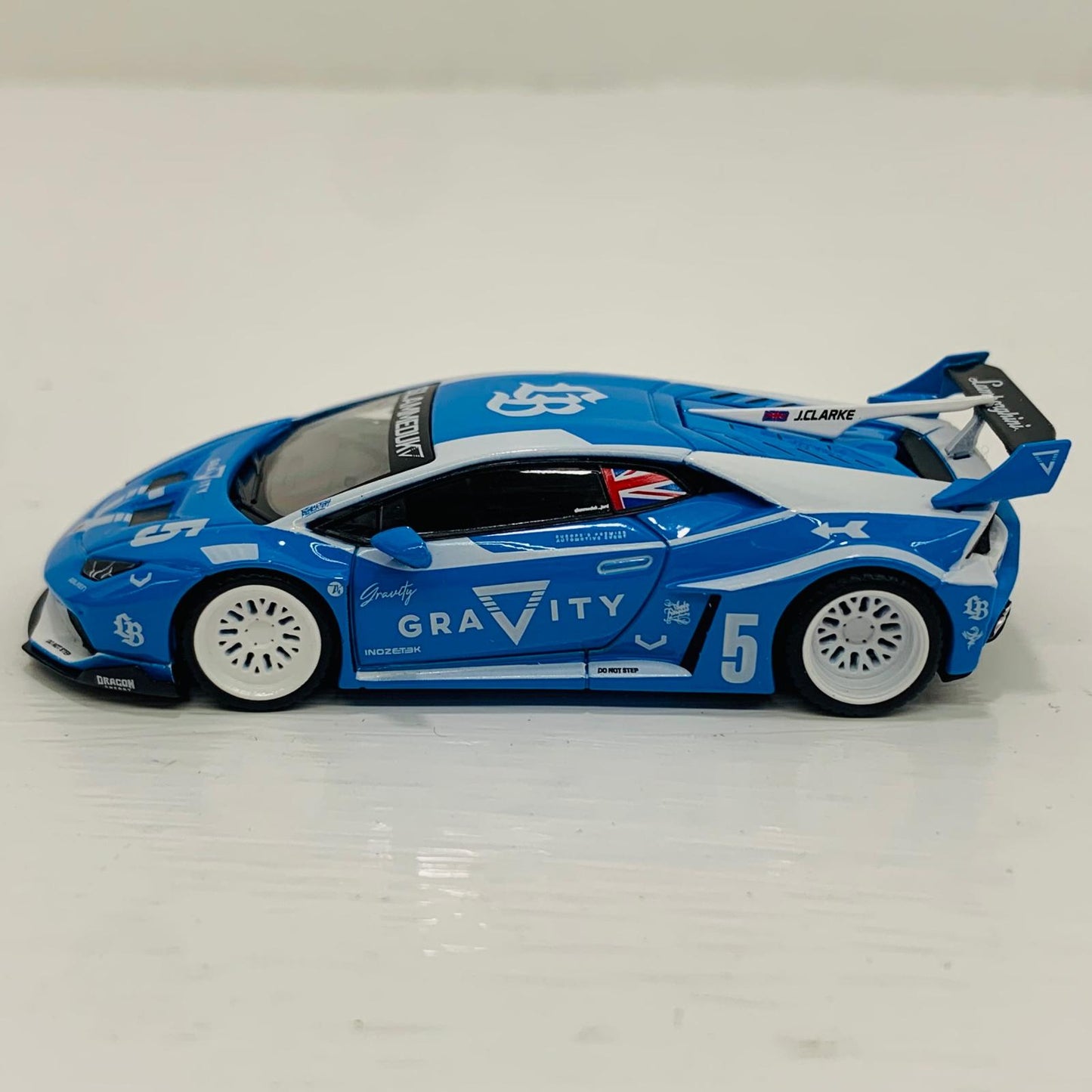 おもちゃ・玩具 1/64 ランボルギーニ ウラカン LB★WORKS GT GRAVITY (右ハンドル) 「ミニGTシリーズ」【飾磨店】