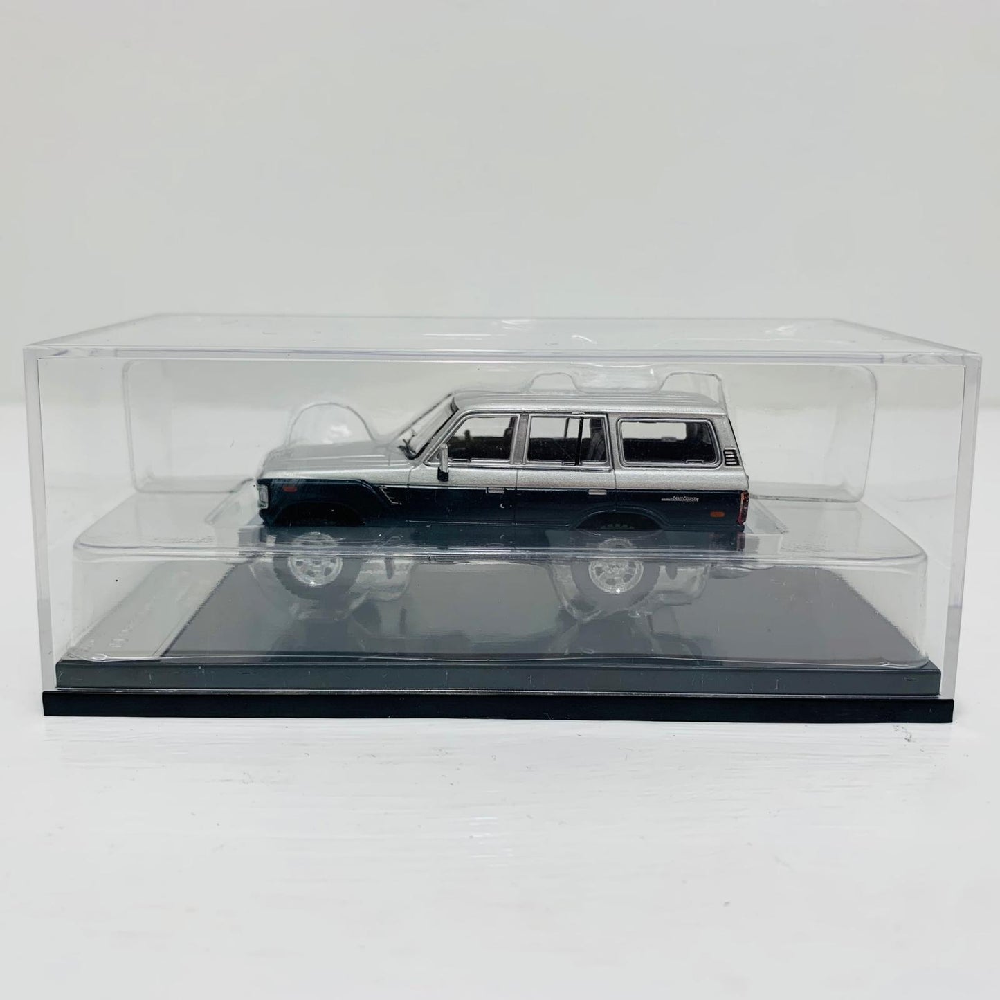 おもちゃ・玩具 1/64 トヨタ ランドクルーザー 60 右ハンドル【飾磨店】