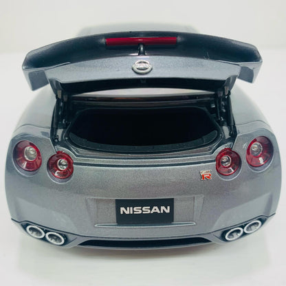 おもちゃ・玩具 1/18 NISSAN GT-R R35(グレイ) 「NISSAN MODEL CAR COLLECT【飾磨店】