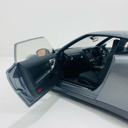 おもちゃ・玩具 1/18 NISSAN GT-R R35(グレイ) 「NISSAN MODEL CAR COLLECT【飾磨店】