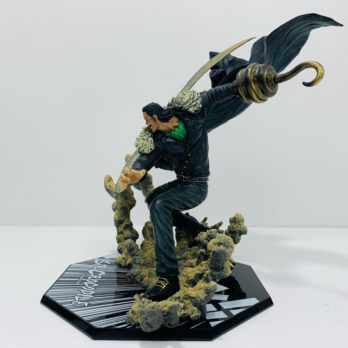 フィギュア フィギュアーツZERO[EXTRABATTLE]サー・クロコダイル-頂上決戦-「ワンピース」【フィギュア】【飾磨店】