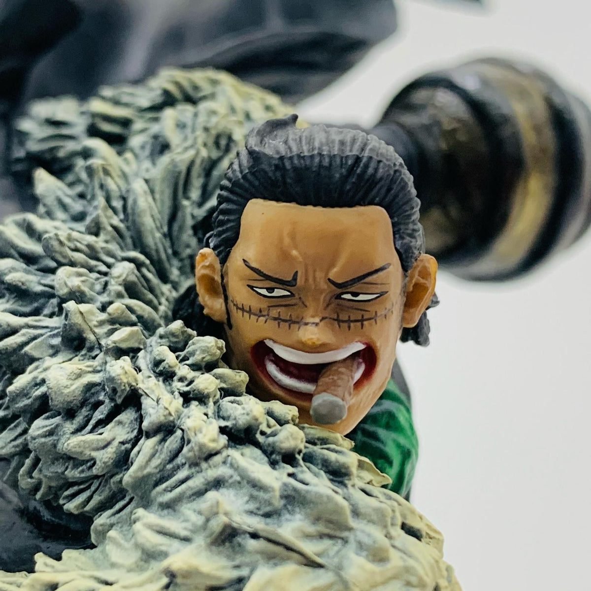 フィギュア フィギュアーツZERO[EXTRABATTLE]サー・クロコダイル-頂上決戦-「ワンピース」【フィギュア】【飾磨店】