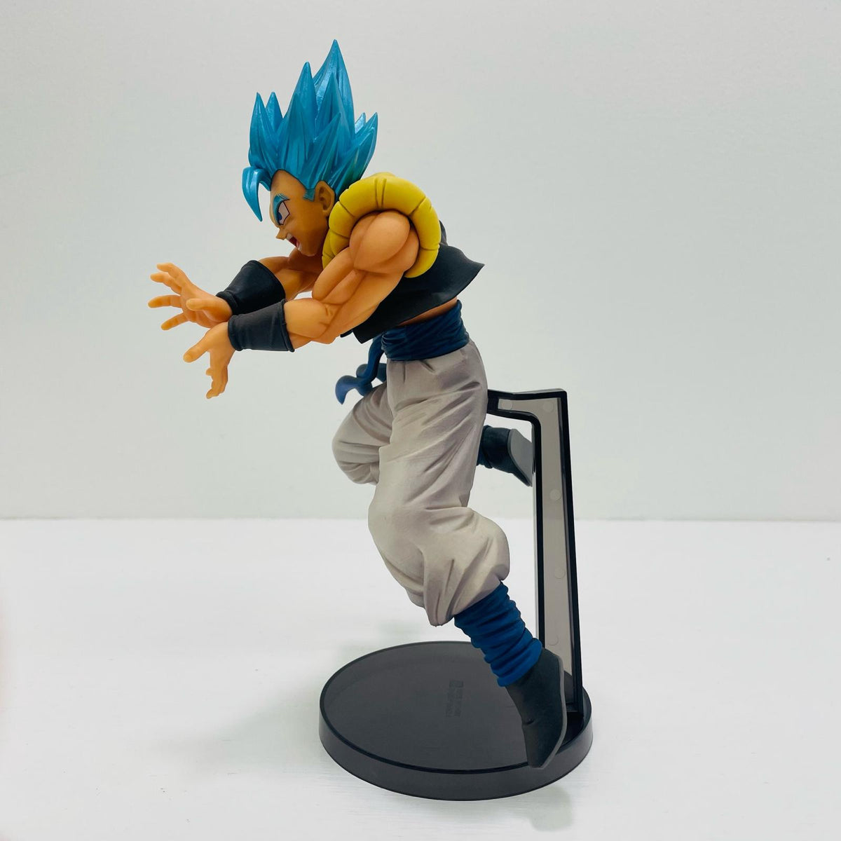 フィギュア SSGSSゴジータ(スーパーサイヤ人ゴッドスーパーサイヤジンゴジータ)スペシャルカラー「映画ドラゴンボール超ブロリー」最強融合戦士ゴジータ-超かめはめ波!!-IIver.4ナムコ限定【フィギュア】【飾磨店】