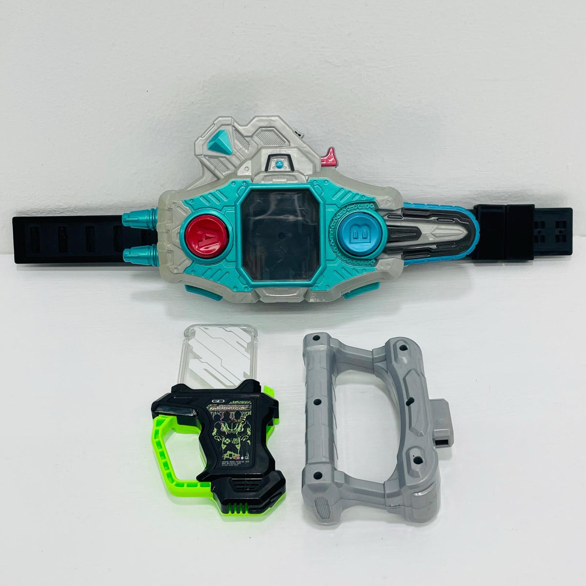 おもちゃ・玩具 変身ベルトDXバグルドライバーツヴァイ＆仮面ライダークロニクルガシャット「仮面ライダーエグゼイド」【飾磨店】