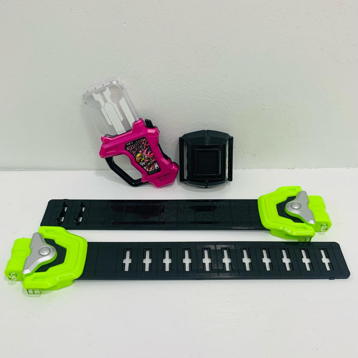おもちゃ・玩具 SUPERBEST変身ベルトDXゲーマドライバー「仮面ライダーエグゼイド」【飾磨店】