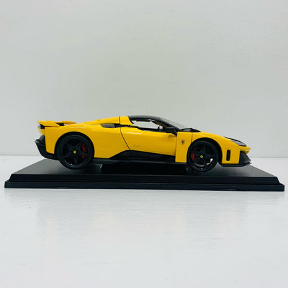 おもちゃ・玩具 1/18 Ferrari F80 Special Edition (イエロー) Maisto【飾磨店】