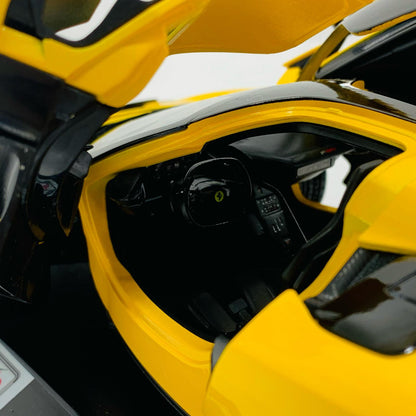 おもちゃ・玩具 1/18 Ferrari F80 Special Edition (イエロー) Maisto【飾磨店】