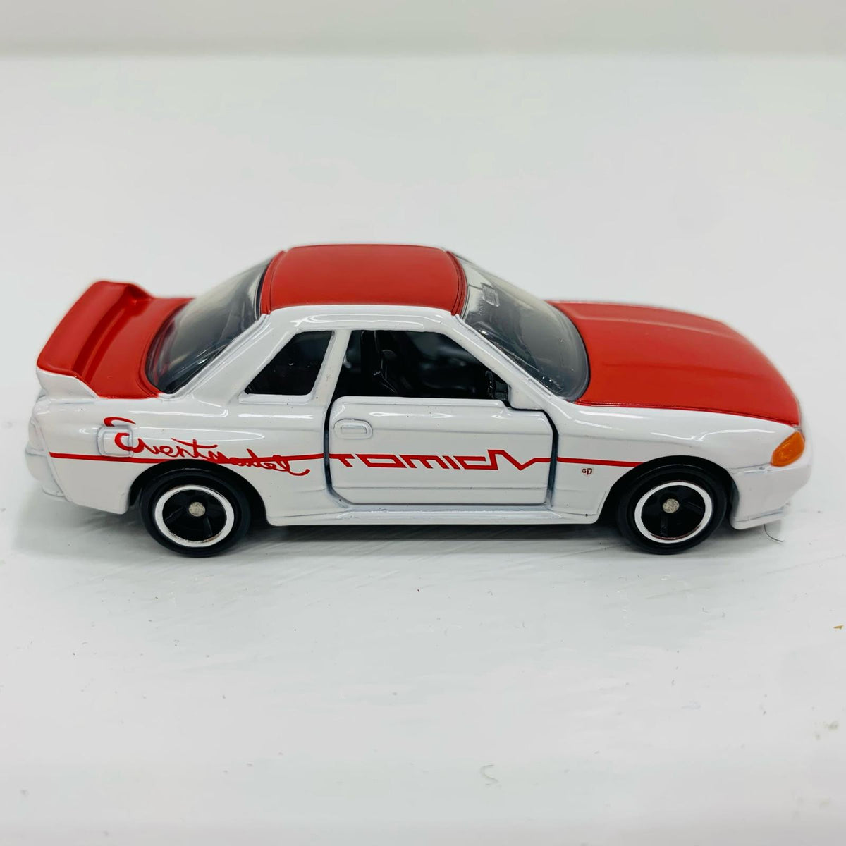 おもちゃ・玩具 1/59 日産 スカイライン GT-R BNR32(ホワイト×レッド）【飾磨店】