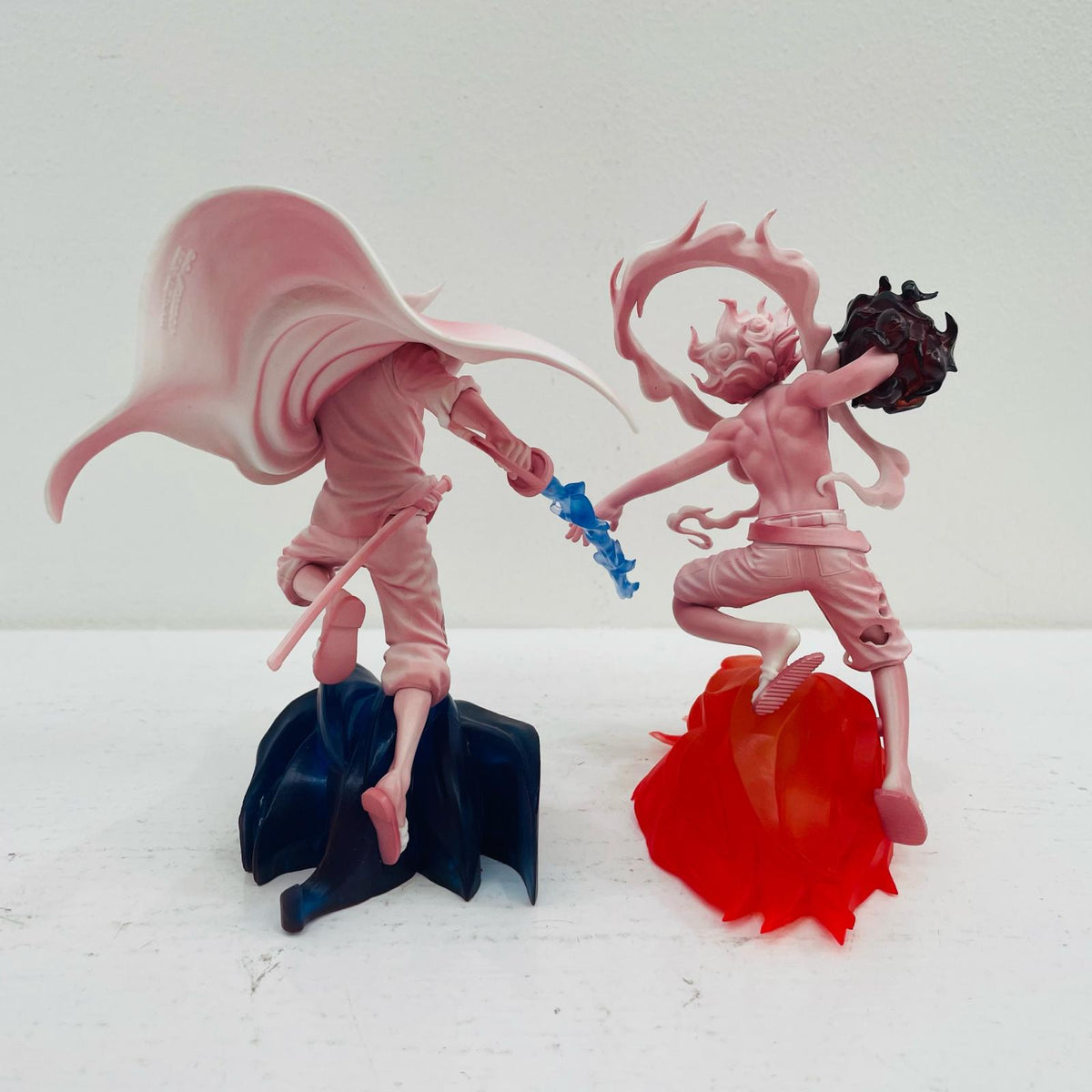 フィギュア モンキー・D・ルフィ&シャンクス「ワンピースFILMRED」戦光絶景-MONKEY.D.LUFFY-【フィギュア】【飾磨店】