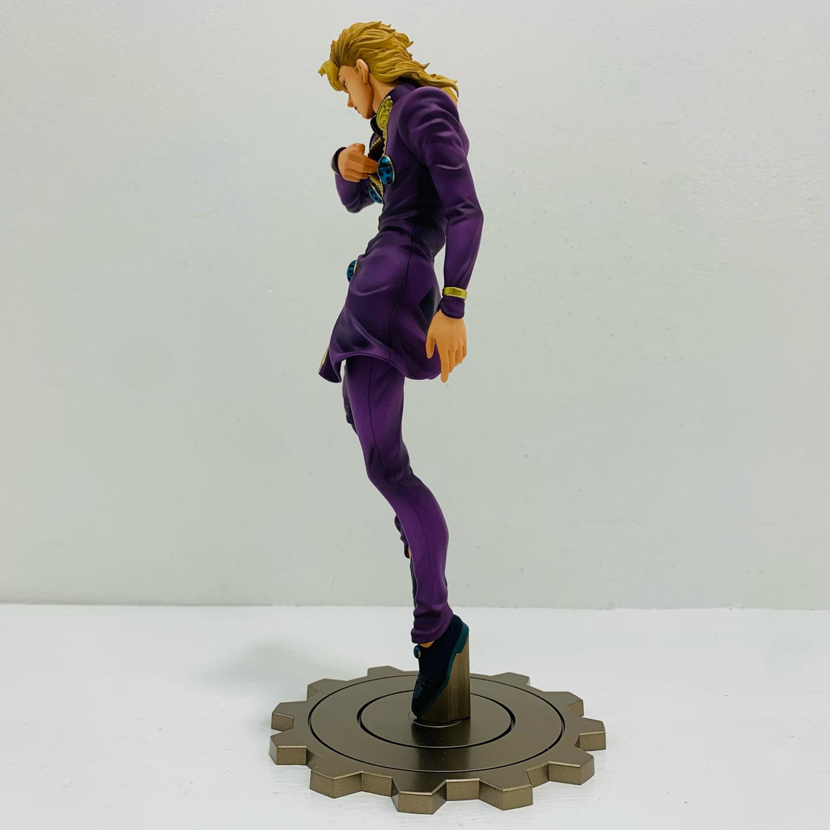 フィギュア ジョルノ・ジョバァーナ「ジョジョの奇妙な冒険第五部黄金の風」FIGUREMUSEUM1/8塗装済み完成品【フィギュア】【飾磨店】