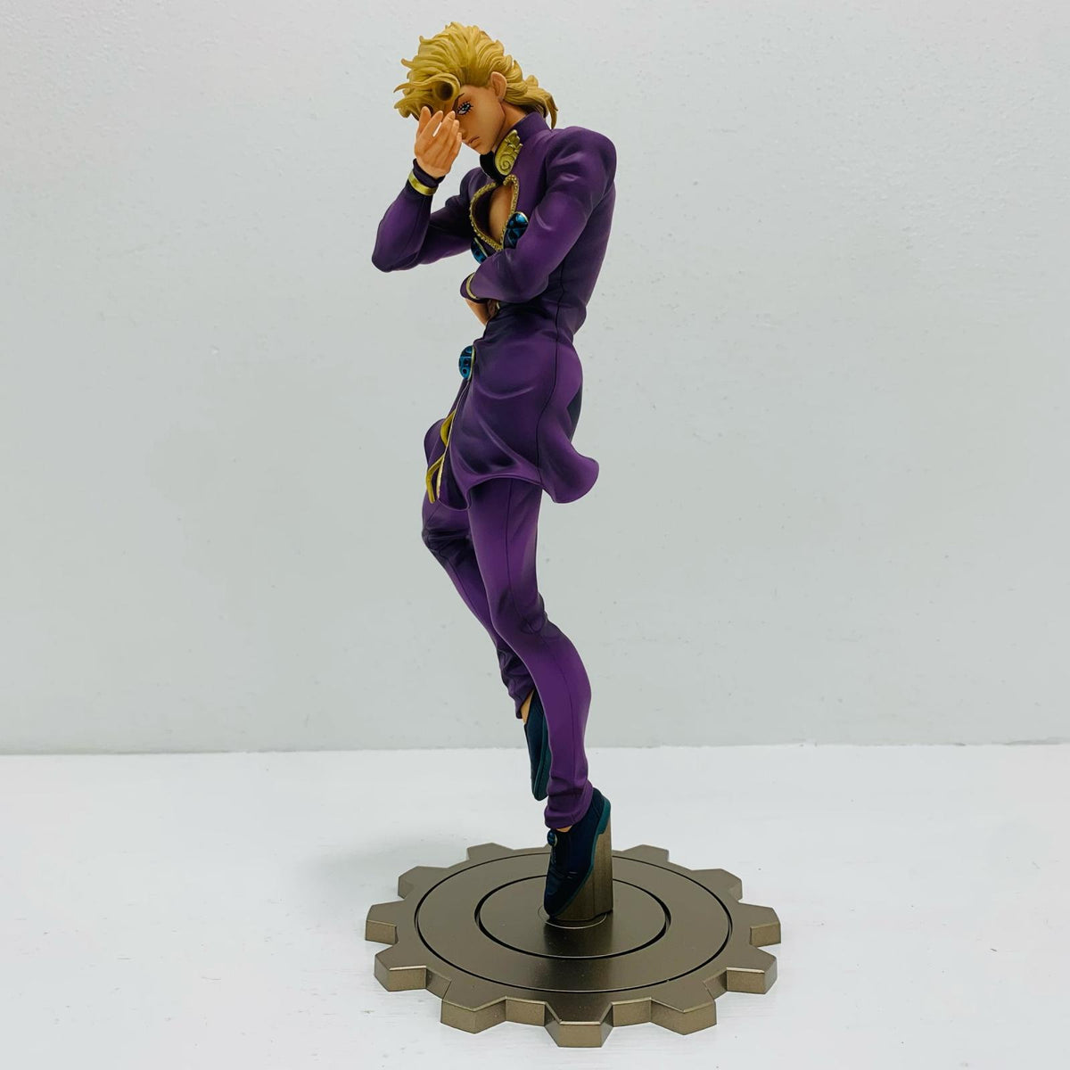 フィギュア ジョルノ・ジョバァーナ「ジョジョの奇妙な冒険第五部黄金の風」FIGUREMUSEUM1/8塗装済み完成品【フィギュア】【飾磨店】