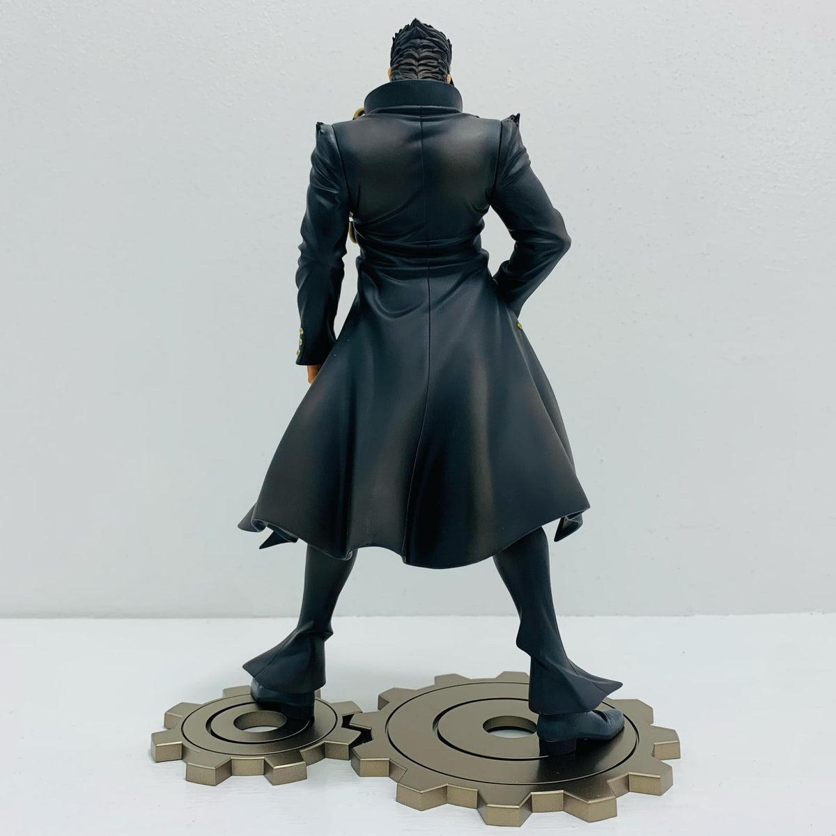 フィギュア 空条承太郎「ジョジョの奇妙な冒険第三部スターダストクルセイダース」FIGUREMUSEUM1/8塗装済み完成品【フィギュア】【飾磨店】